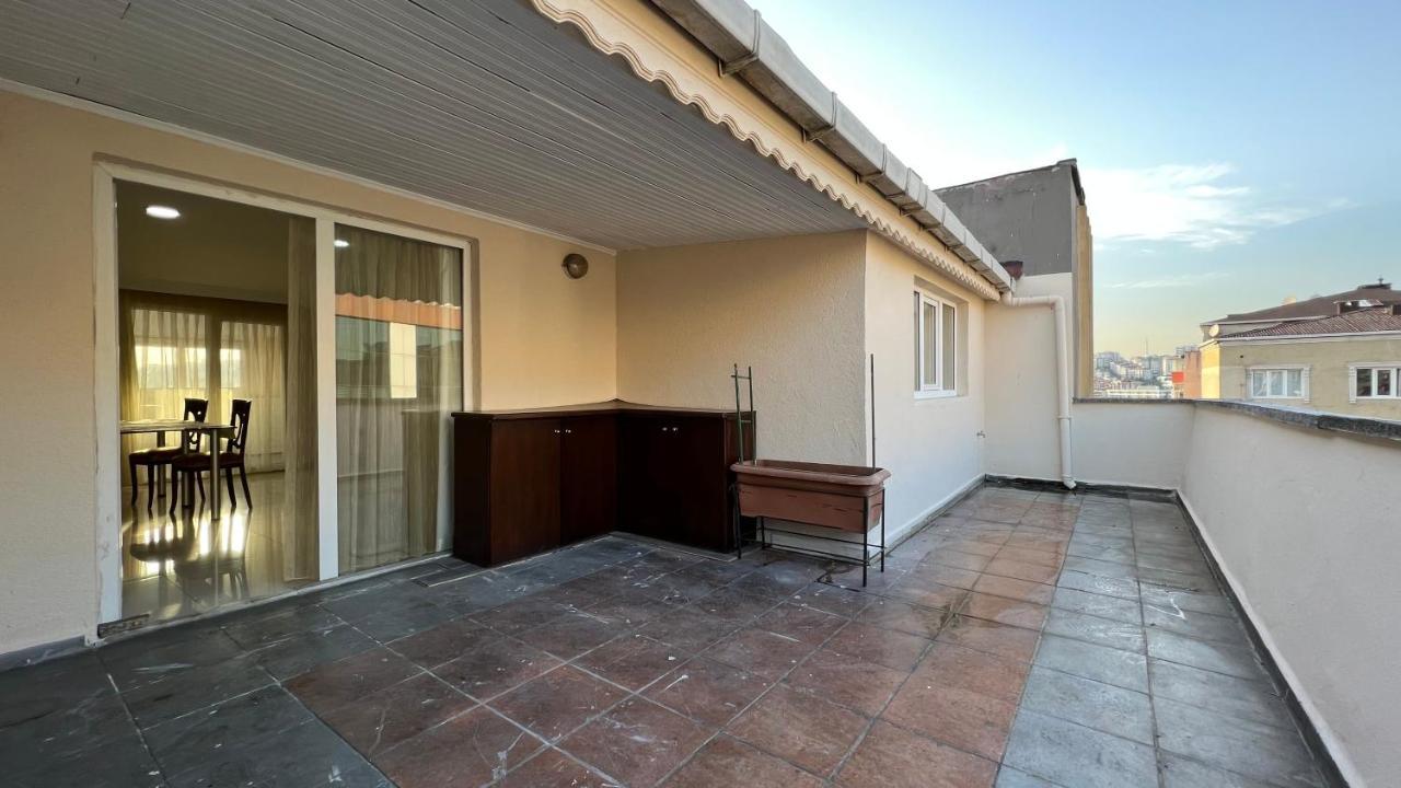 200 M2 Muhtesem Cati Kati, Roof Appartement Istanboel Buitenkant foto